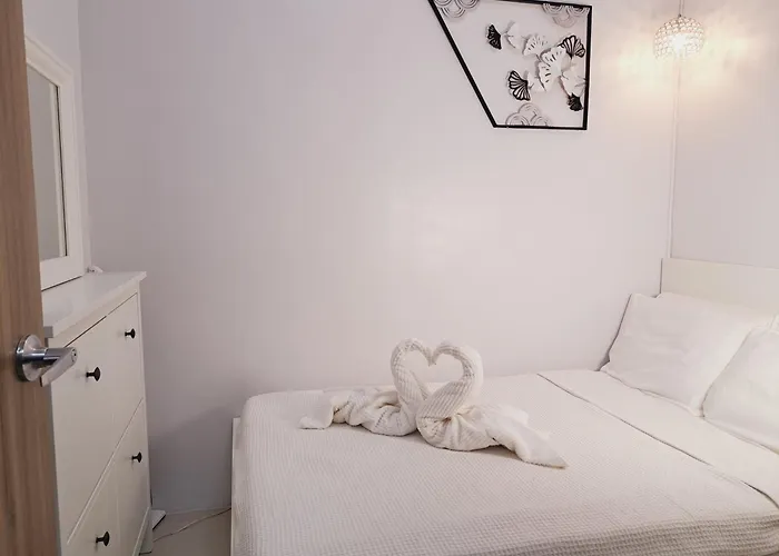 Stunning 1-bedroom *
